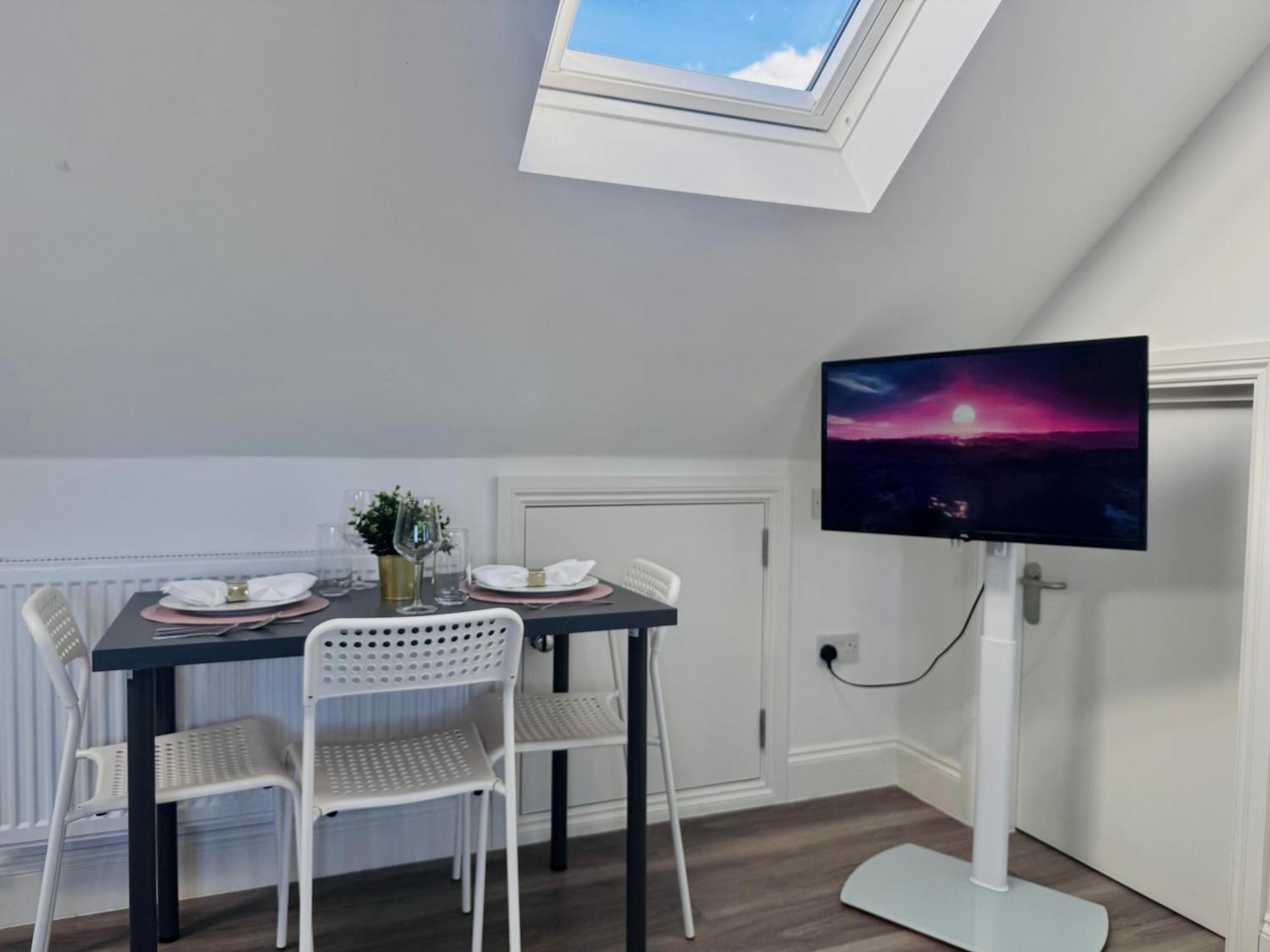 Bright Studio Loft 30Min To Central London Bagian luar foto