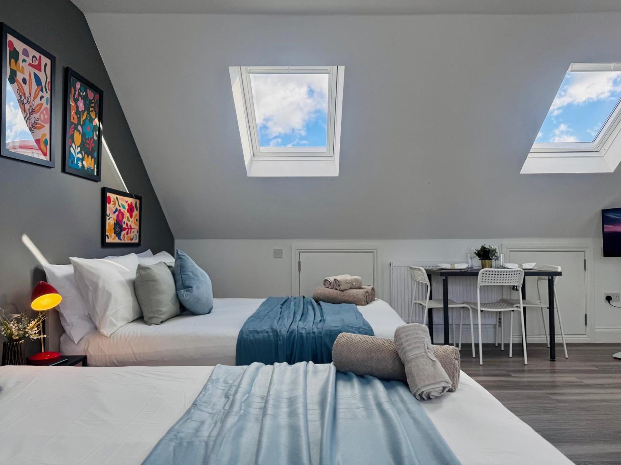 Bright Studio Loft 30Min To Central London Bagian luar foto