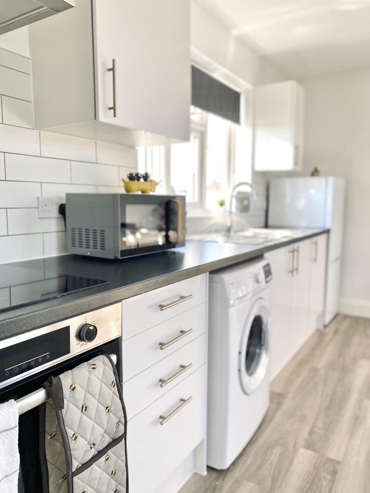 Bright Studio Loft 30Min To Central London Bagian luar foto